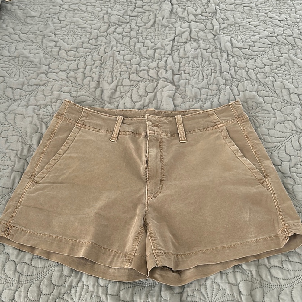 American eagle shorts, 3.5 inseam, size 6